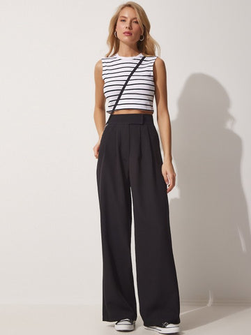 Plain Black Regular Fit Pleated Parallel Trousers